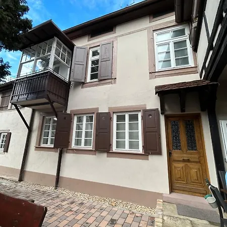 Exklusives Haus, Ruhig Gelegen Im Innenhof, Zentral, Lichtdurchflutet Zustellbett,babybett Bei Bedarf Apartamento *