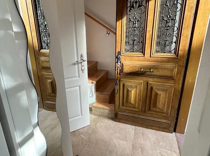 Lägenhet Exklusives Haus, Ruhig Gelegen Im Innenhof, Zentral, Lichtdurchflutet Zustellbett,babybett Bei Bedarf Karlsruhe