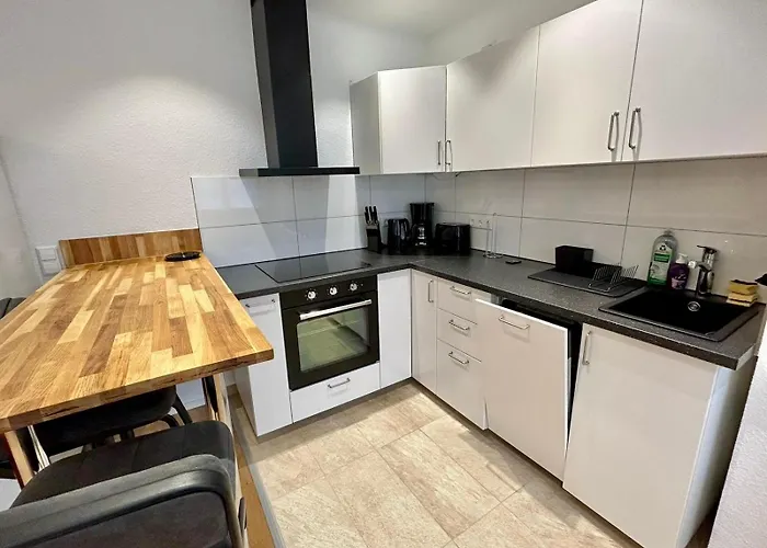 Lägenhet Exklusives Haus, Ruhig Gelegen Im Innenhof, Zentral, Lichtdurchflutet Zustellbett,babybett Bei Bedarf