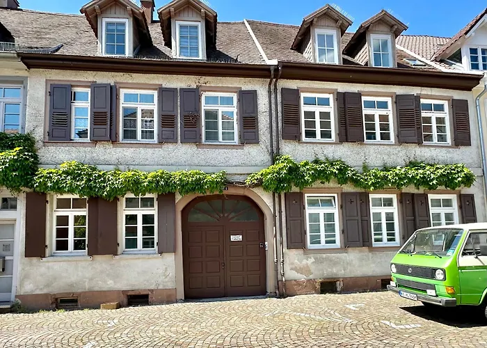 Lägenhet Exklusives Haus, Ruhig Gelegen Im Innenhof, Zentral, Lichtdurchflutet Zustellbett,babybett Bei Bedarf