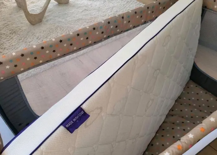 Lägenhet Exklusives Haus, Ruhig Gelegen Im Innenhof, Zentral, Lichtdurchflutet Zustellbett,babybett Bei Bedarf